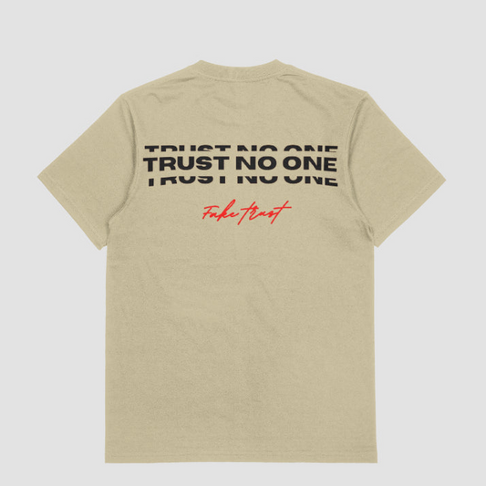 Camiseta Color Crema Trust No One- FAKE TRUST